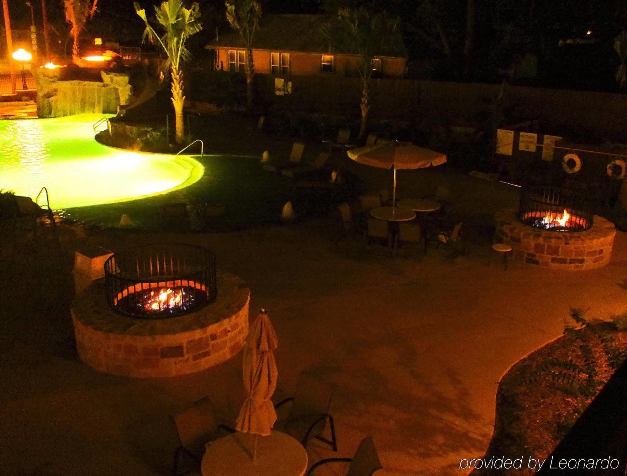 Holiday Inn Express & Suites Fredericksburg By Ihg Amenities photo